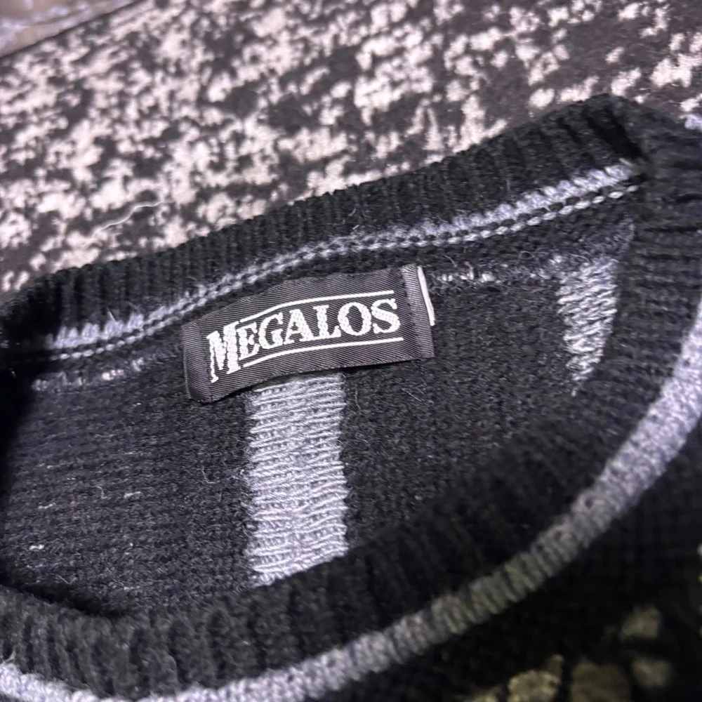 Vintage Megalos 3D Textured Knit Sweater Mens Black Grey Vertical Stripe XXL
